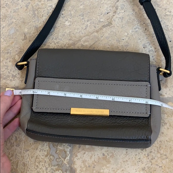 Marc Jacobs two tone crossbody - Picture 5 of 8